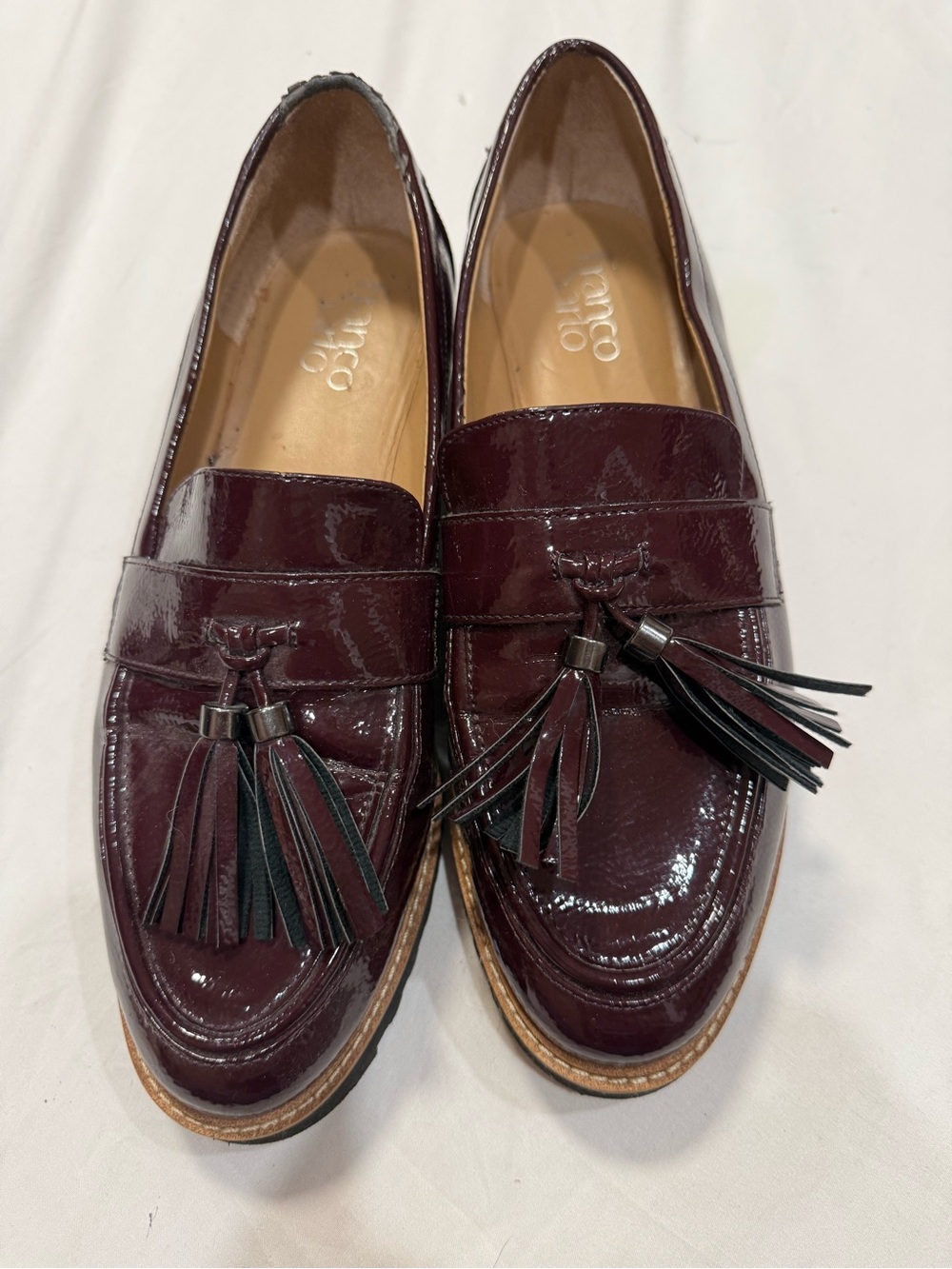 Franco Sarto Patent Tassel Loafers in Deep Burgundy GUC Size 8 - See Pics